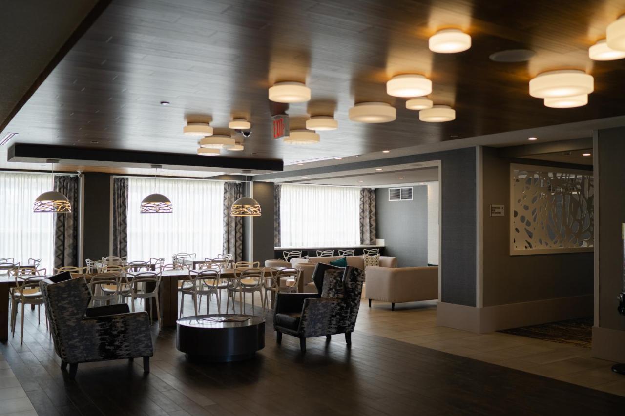 Best Western Plus Airdrie Gateway Exterior foto